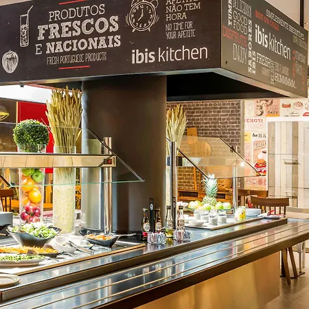 Ibis Lisboa Alfragide 2* אמאדורה